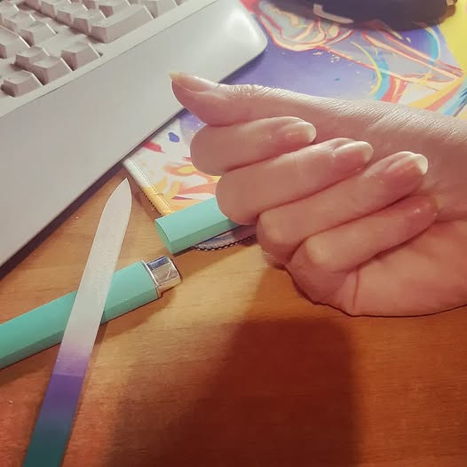 nail file for ukulele
